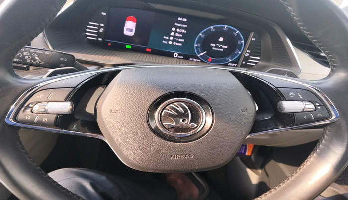 2023 Skoda Octavia STYLE 2.0, Petrol, Automatic, 22,128 km, interior