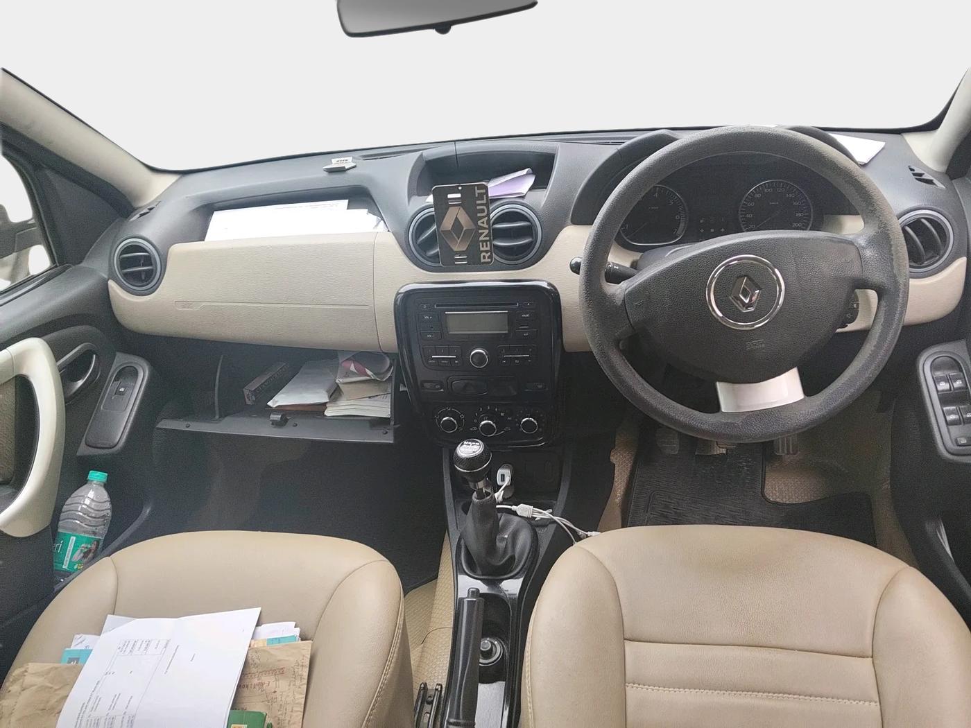 2014 Renault Duster 85 PS RXL DIESEL, Diesel, Manual, 3,10,000 km, interior