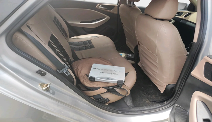 2020 Hyundai Elite i20 SPORTZ PLUS 1.2, Petrol, Manual, 1,04,650 km, interior