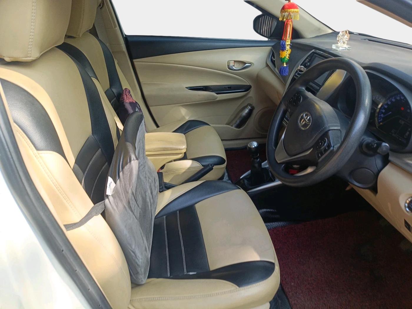 2021 Toyota YARIS G MT, Petrol, Manual, 83,317 km, interior