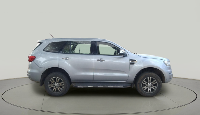 2017 Ford Endeavour TITANIUM 3.2 4X4 AT, Diesel, Automatic, 2,07,000 km, exterior