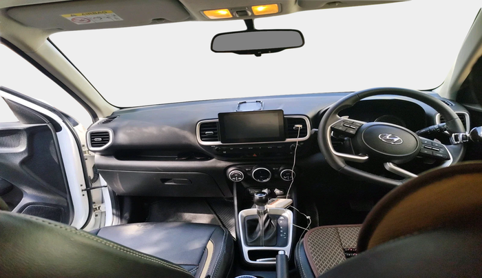 2022 Hyundai VENUE SX PLUS 1.0 TURBO DCT, Petrol, Automatic, 19,502 km, interior