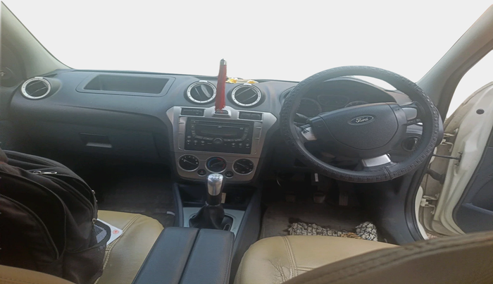 2011 Ford Fiesta Classic LXI 1.4 DIESEL, Diesel, Manual, 1,44,570 km, interior