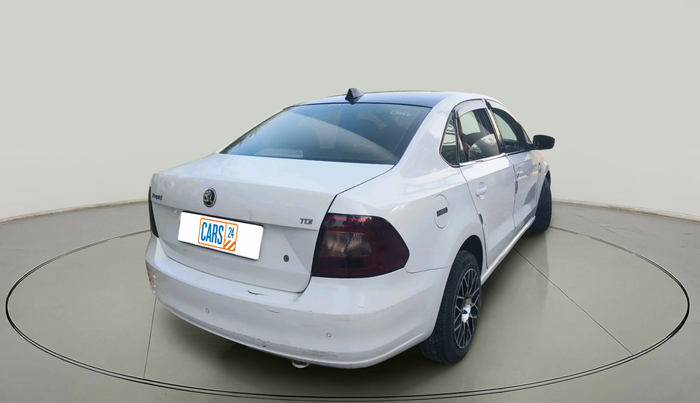 2014 Skoda Rapid 1.5 TDI CR ELEGANCE, Diesel, Manual, 1,64,118 km, exterior