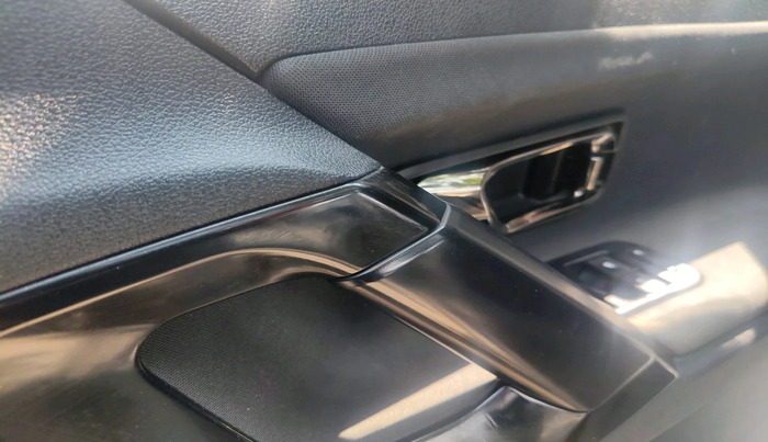 2022 Tata Harrier XTA PLUS 2.0L KRYOTEC DARK EDITION, Diesel, Automatic, 42,152 km, interior