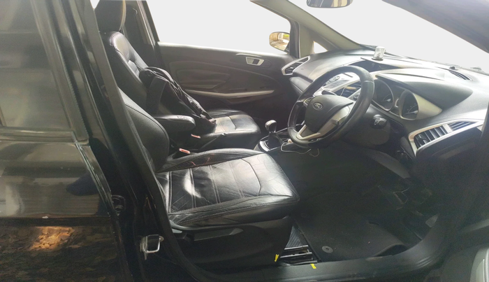 2013 Ford Ecosport TITANIUM 1.5L DIESEL, Diesel, Manual, 2,64,829 km, interior