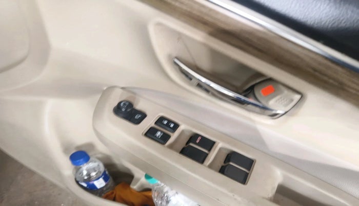 2018 Maruti Ciaz ALPHA 1.5 SHVS PETROL, Petrol, Manual, 1,24,000 km, interior