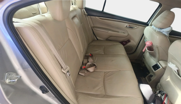 2018 Maruti Ciaz ALPHA 1.5 SHVS PETROL, Petrol, Manual, 1,24,000 km, interior