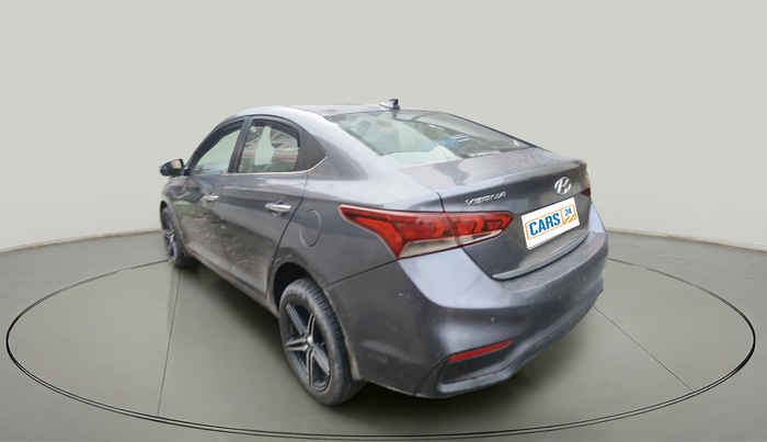 2018 Hyundai Verna 1.6 SX (O) CRDI MT, Diesel, Manual, 1,32,813 km, exterior