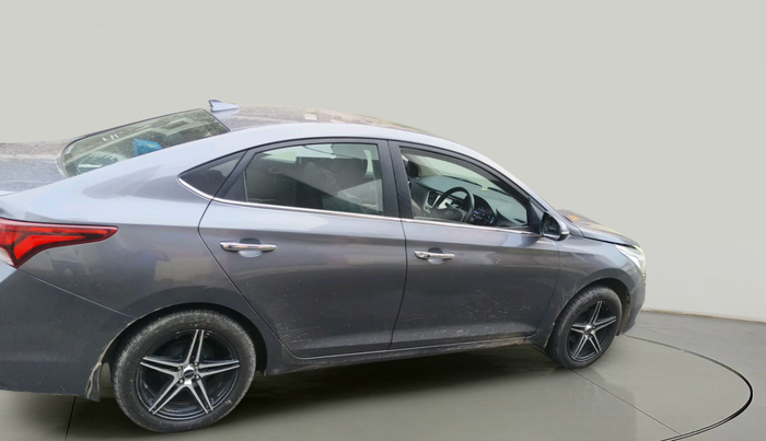 2018 Hyundai Verna 1.6 SX (O) CRDI MT, Diesel, Manual, 1,32,813 km, exterior