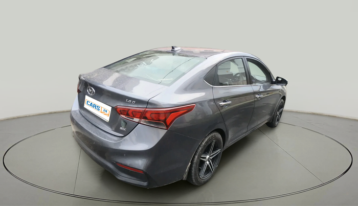 2018 Hyundai Verna 1.6 SX (O) CRDI MT, Diesel, Manual, 1,32,813 km, exterior