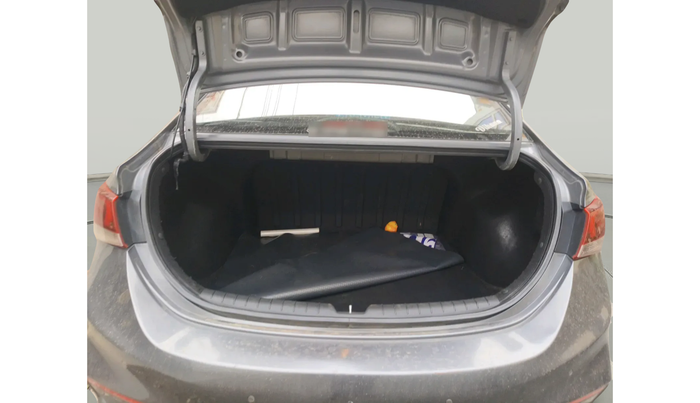 2018 Hyundai Verna 1.6 SX (O) CRDI MT, Diesel, Manual, 1,32,813 km, exterior