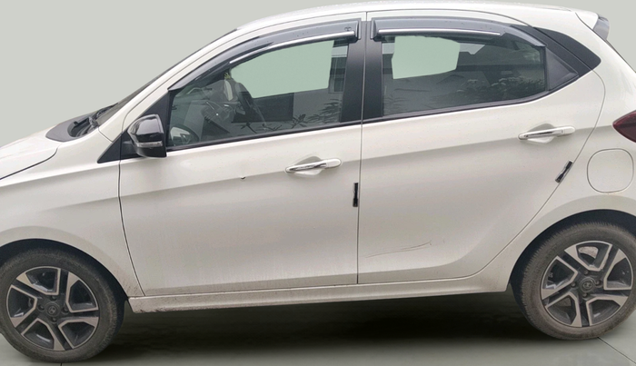 2023 Tata Tiago XZA PLUS PETROL, Petrol, Automatic, 17,977 km, exterior