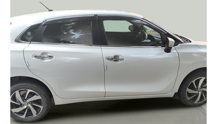 2023 Toyota Glanza V, Petrol, Manual, 1,01,202 km, exterior