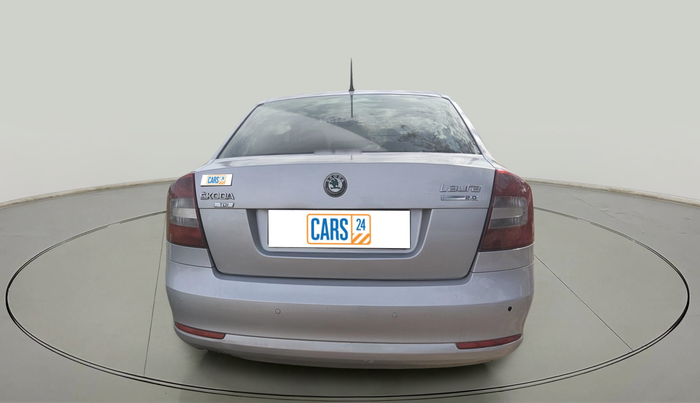 2011 Skoda Laura ELEGANCE 2.0 TDI CR MT, Diesel, Manual, 1,75,002 km, exterior