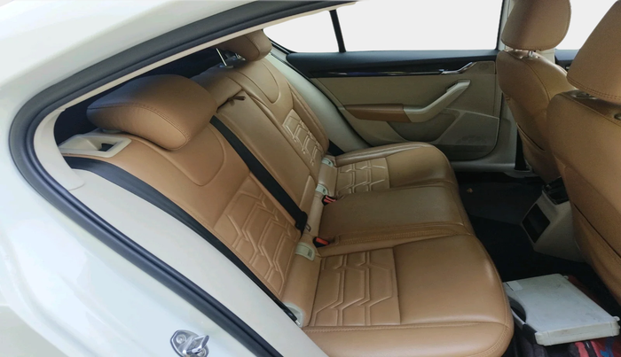 2014 Skoda Octavia ELEGANCE 1.8 TSI AT, Petrol, Automatic, 75,976 km, interior