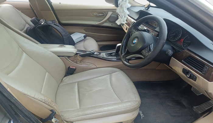 2010 BMW 3 Series 325i, Petrol, Automatic, 1,45,682 km, interior