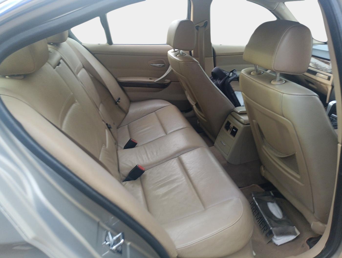 2010 BMW 3 Series 325i, Petrol, Automatic, 1,45,685 km, interior