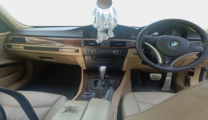 2010 BMW 3 Series 325i, Petrol, Automatic, 1,45,682 km, interior
