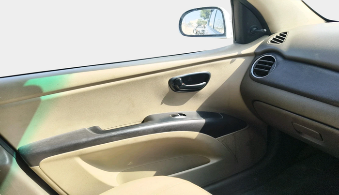 2016 Hyundai i10 MAGNA 1.1, Petrol, Manual, 79,431 km, interior