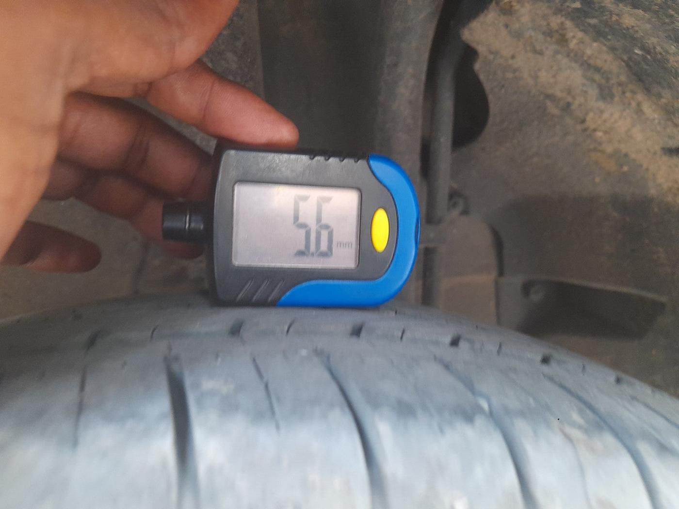 2022 Tata NEXON XE PETROL, Petrol, Manual, 15,744 km, tyre