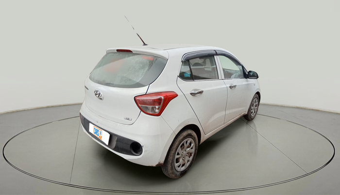 2017 Hyundai Grand i10 MAGNA 1.2 KAPPA VTVT, Petrol, Manual, 1,07,230 km, exterior