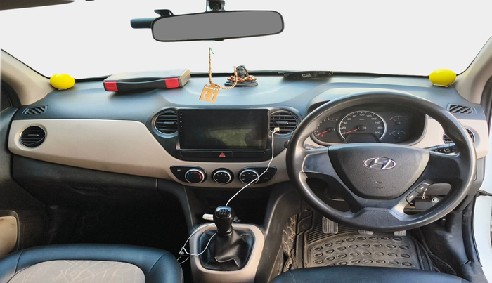 2017 Hyundai Grand i10 MAGNA 1.2 KAPPA VTVT, Petrol, Manual, 1,07,230 km, interior