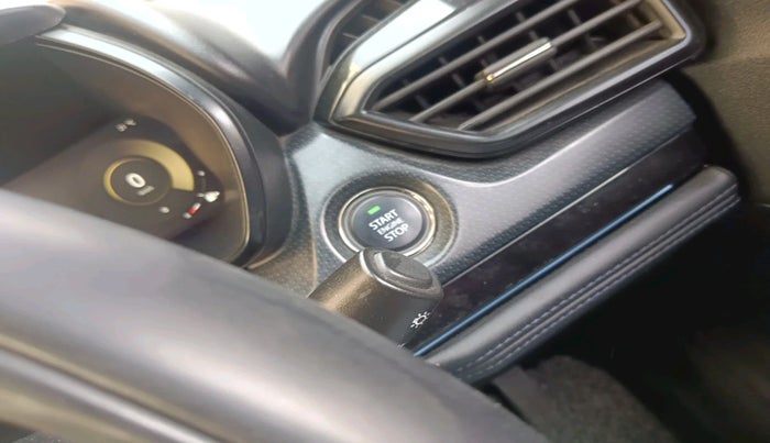 2024 Tata Safari ACCOMPLISHED DARK EDITION, Diesel, Manual, 22,188 km, interior