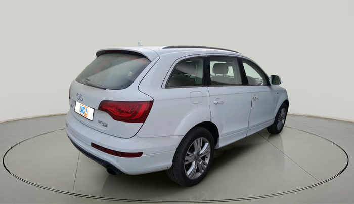 2013 Audi Q7 3.0 TDI PREMIUM PLUS, Diesel, Automatic, 2,16,434 km, exterior