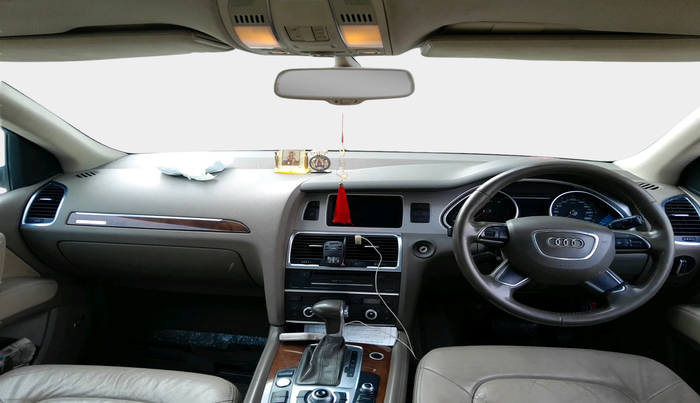 2013 Audi Q7 3.0 TDI PREMIUM PLUS, Diesel, Automatic, 2,16,434 km, interior