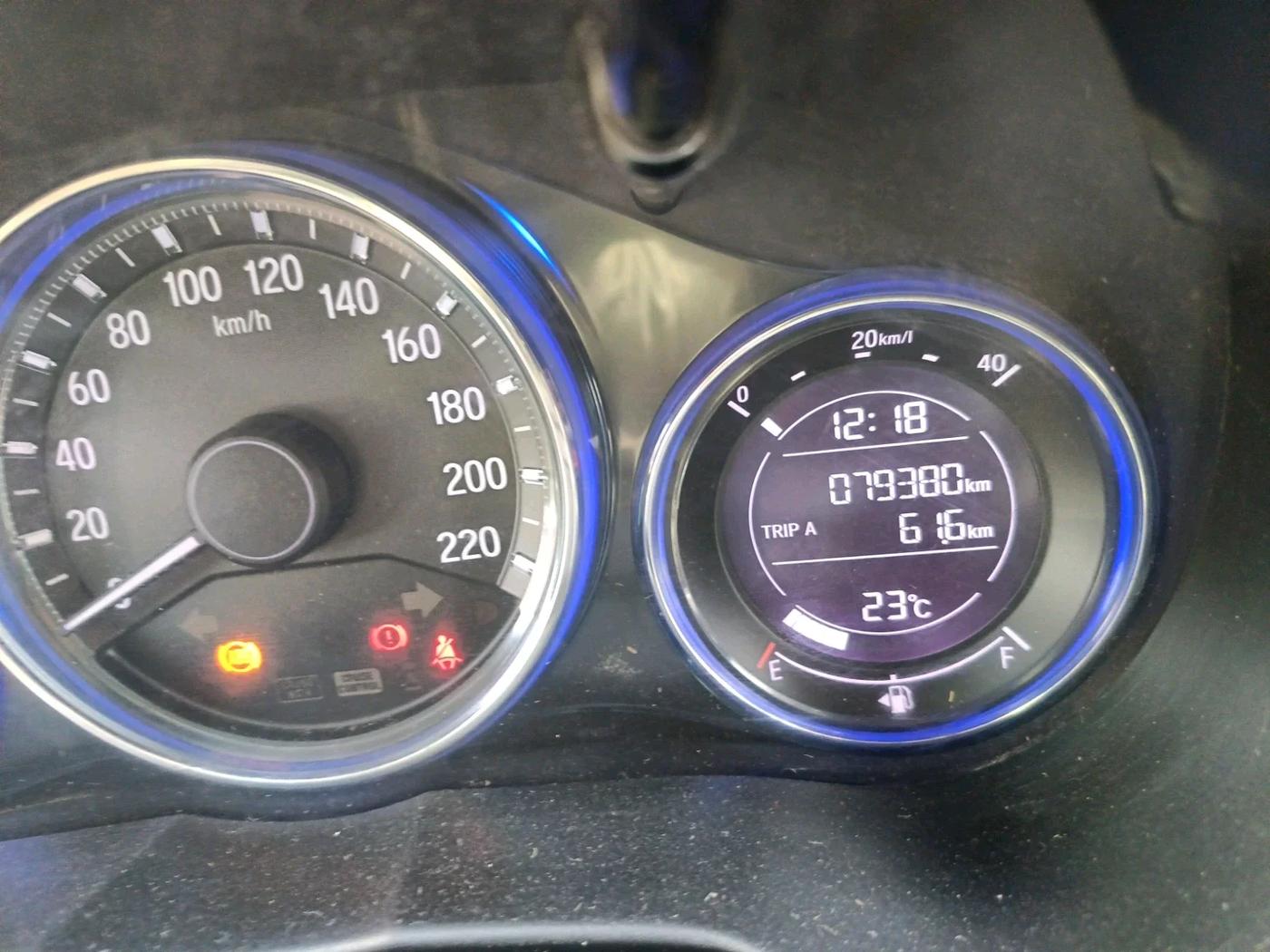 2014 Honda City 1.5L I-DTEC V, Diesel, Manual, 79,380 km, interior