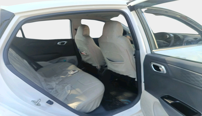 2025 Hyundai AURA SX 1.2 CNG, Petrol, Manual, 13,045 km, interior