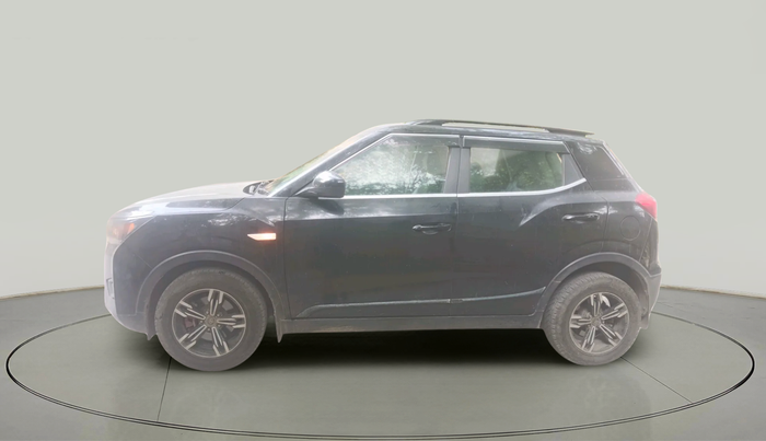 2022 Mahindra XUV300 W6 1.5 Diesel, Diesel, Manual, 1,02,667 km, exterior