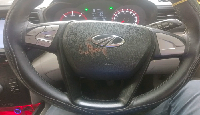2022 Mahindra XUV300 W6 1.5 Diesel, Diesel, Manual, 1,02,667 km, interior