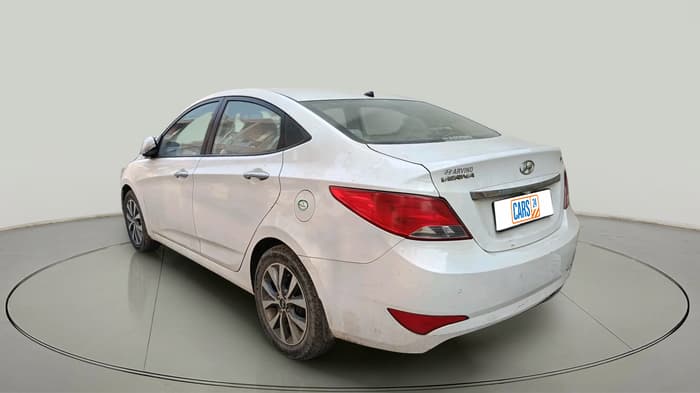 2015 Hyundai Verna FLUIDIC 4S 1.6 VTVT S(O), Petrol, Manual, 41,330 km, exterior