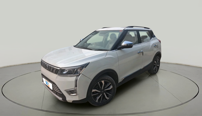 2020 Mahindra XUV300 W8 (O) 1.2 PETROL, Petrol, Manual, 48,728 km, exterior