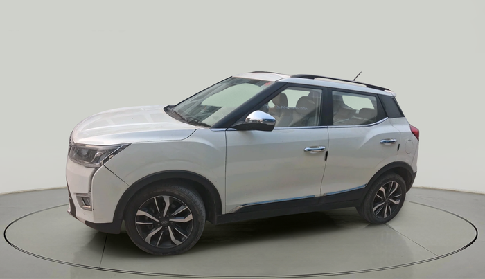 2020 Mahindra XUV300 W8 (O) 1.2 PETROL, Petrol, Manual, 48,728 km, exterior