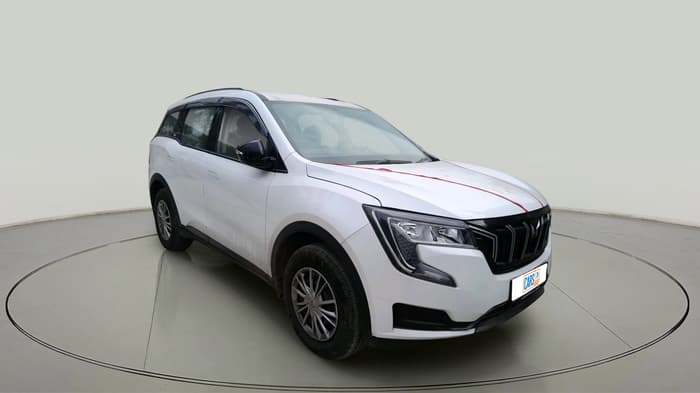 2025 Mahindra XUV700 MX Petrol MT 7 STR, Petrol, Manual, 268 km, exterior