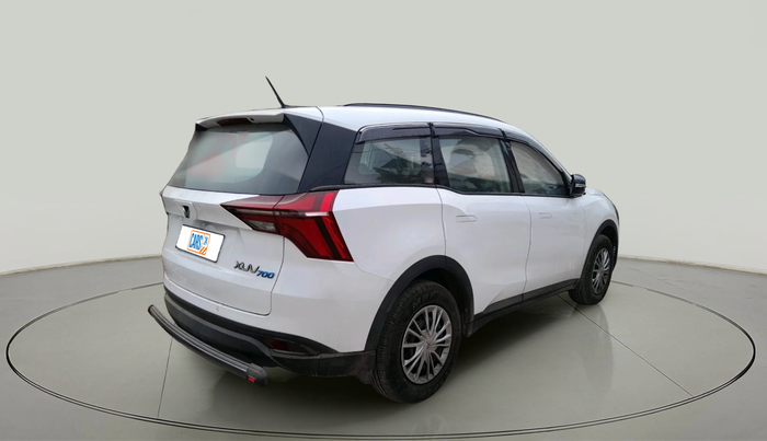 2025 Mahindra XUV700 MX Petrol MT 7 STR, Petrol, Manual, 268 km, exterior