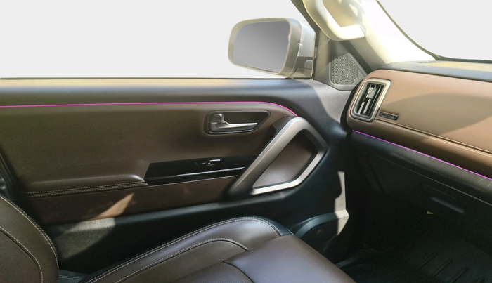 2023 Mahindra SCORPIO-N Z8 DIESEL MT 2WD 7 STR, Diesel, Manual, 25,796 km, interior