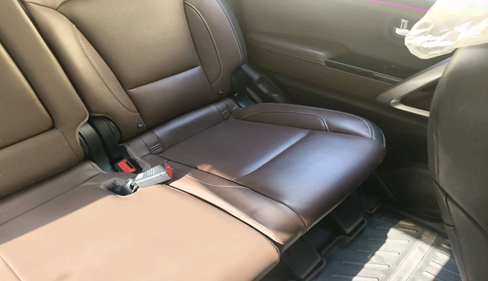 2023 Mahindra SCORPIO-N Z8 DIESEL MT 2WD 7 STR, Diesel, Manual, 25,796 km, interior