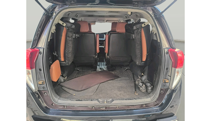 2022 Toyota Innova Crysta 2.4 GX AT 7 STR, Diesel, Automatic, 1,10,742 km, exterior