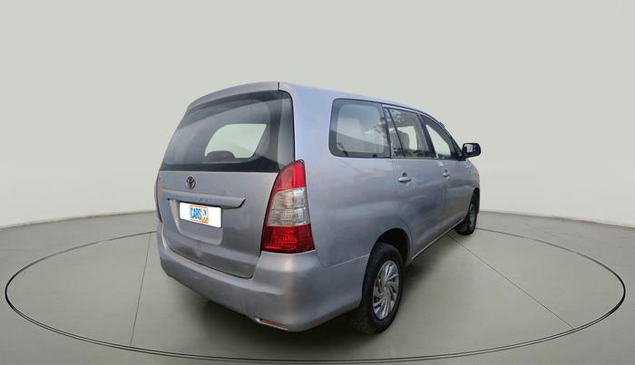 2015 Toyota Innova 2.5 GX 7 STR, Diesel, Manual, 1,57,784 km, exterior