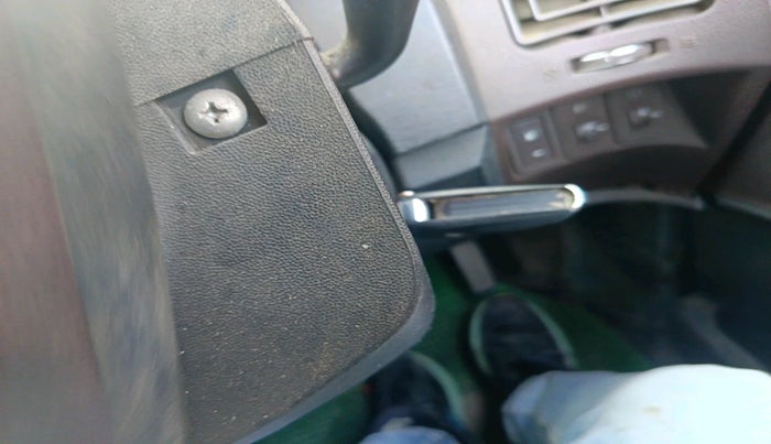 2015 Mahindra XUV500 W8, Diesel, Manual, 83,523 km, interior