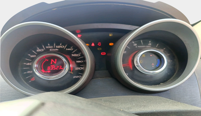 2015 Mahindra XUV500 W8, Diesel, Manual, 83,523 km, interior