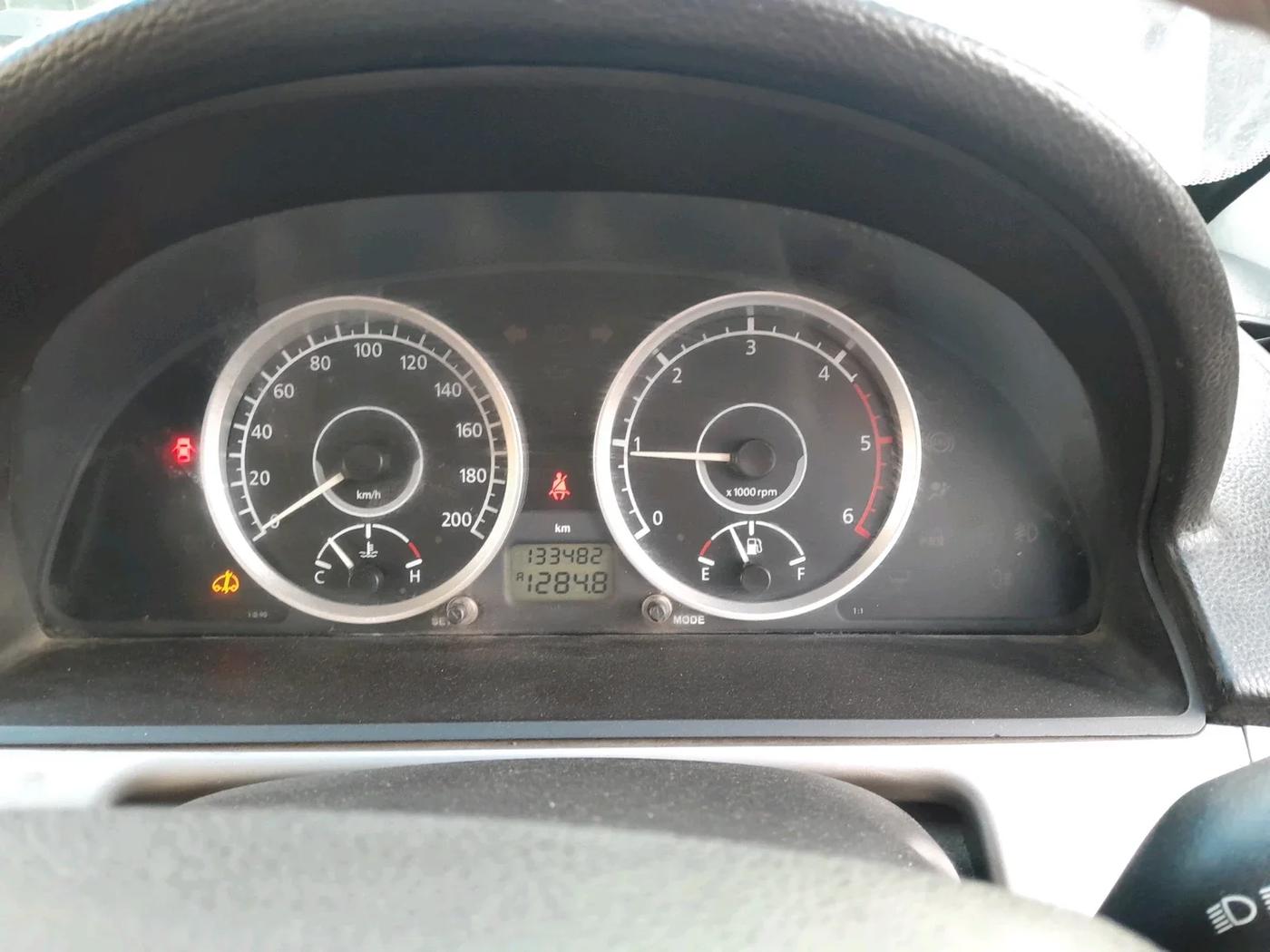 2017 Tata Safari Storme 2.2 EX 4X2, Diesel, Manual, 1,33,482 km, interior