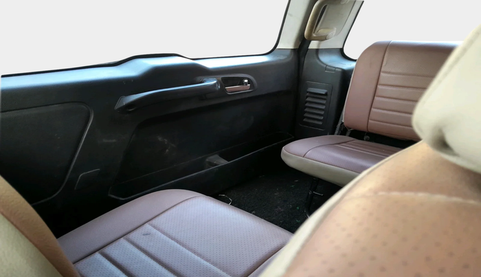 2017 Tata Safari Storme 2.2 EX 4X2, Diesel, Manual, 1,33,482 km, interior