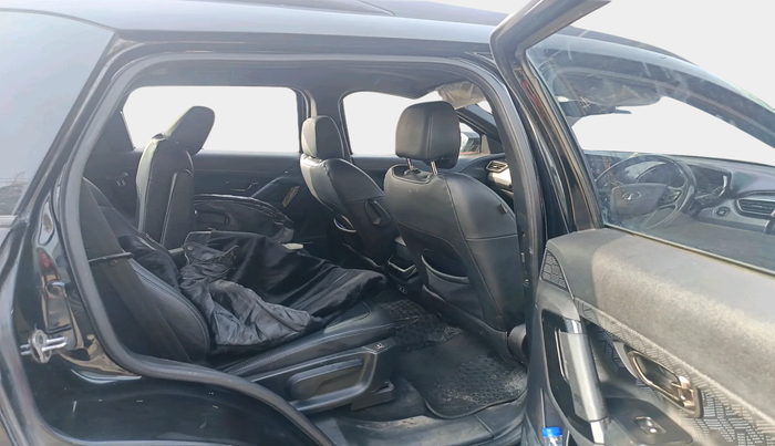 2022 Tata Safari XZA PLUS, Diesel, Automatic, 1,07,322 km, interior