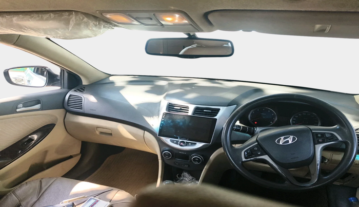 2016 Hyundai Verna 1.6 VTVT SX, Petrol, Manual, 60,058 km, interior