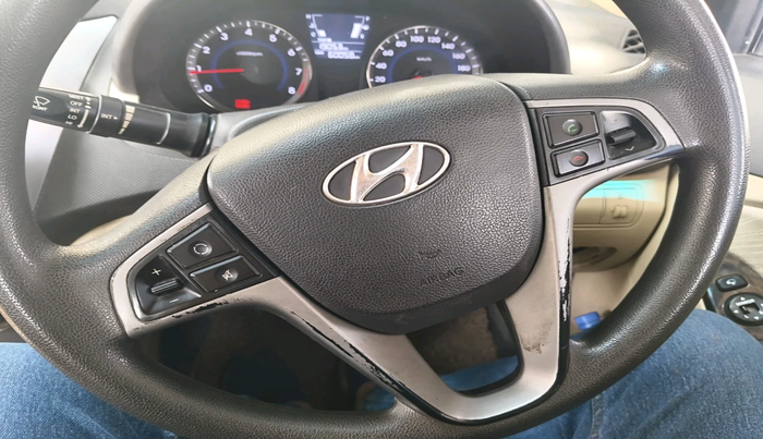 2016 Hyundai Verna 1.6 VTVT SX, Petrol, Manual, 60,058 km, interior